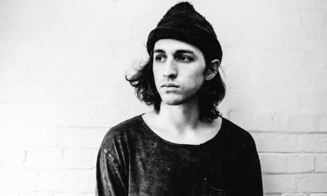 PORTER ROBINSON, 새로운 VIRTUAL SELF 트랙 ‘GOD RAYS’ 선보여..