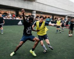 음악산업 축구팀, 전쟁 피해 아동을 후원하는 인디펜던트 뮤직 컵 참가