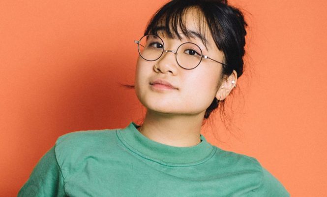 YAEJI, ROBYN의 ‘BEACH2K20’ 리믹스하다