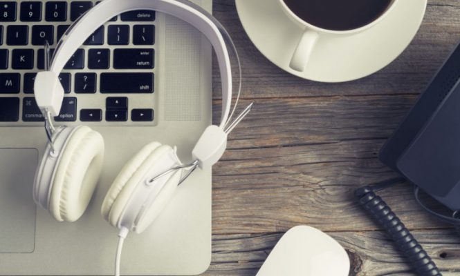 COVID-19 팬데믹 기간 동안에 새로운 음악을 듣는 사람이 증가했다는 연구결과가 나왔다