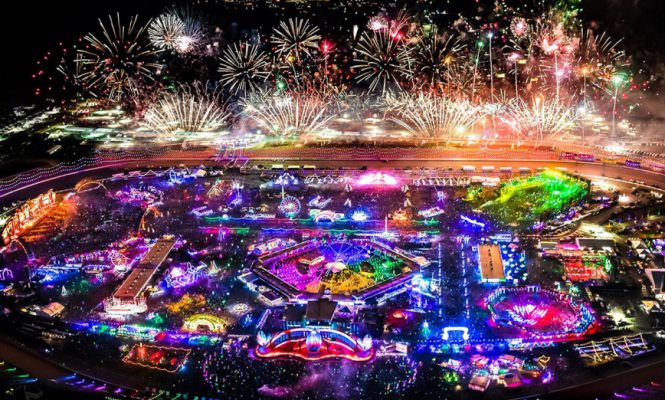 EDC 라스베가스, 공식적으로 2021년까지 연기되다.