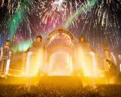 TOMORROWLAND 가상 페스티벌의 인스퍼레이션 세션을 유튜브에서 무료로 시청할 수 있다.