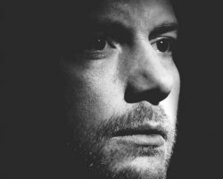 ERIC PRYDZ가 중국 CEA 페스티벌에서 라이브 스트리밍을 통한 무대를 펼쳤다.