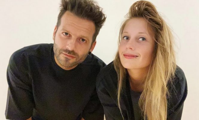 샬롯 드 위테와 엔리코 산쥴리아노의 약혼 소식